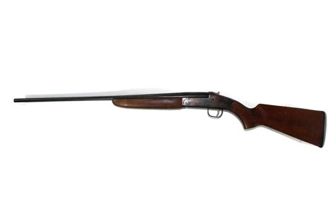 Nice Stevens Model 940 12 gauge single shot shotgun. . Stevens 940 410